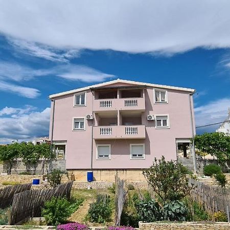 Apartmani Cesar Rtina Kültér fotó
