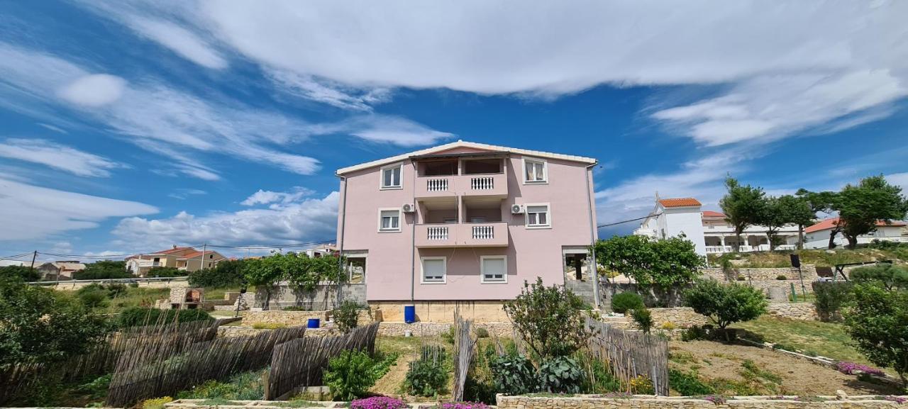 Apartmani Cesar Rtina Kültér fotó
