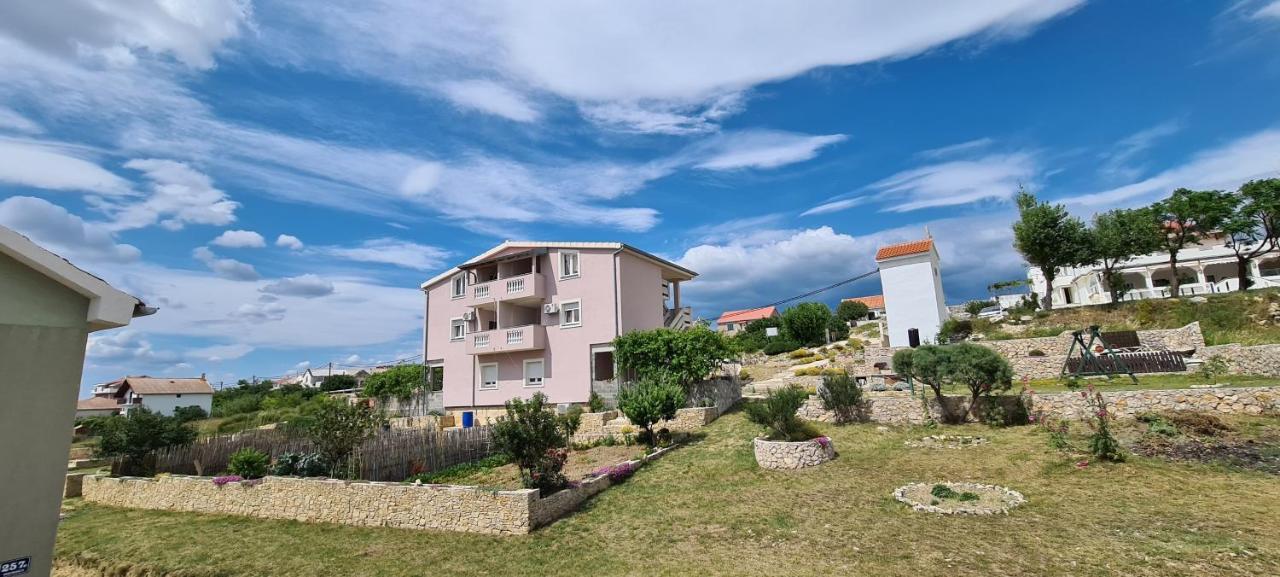 Apartmani Cesar Rtina Kültér fotó