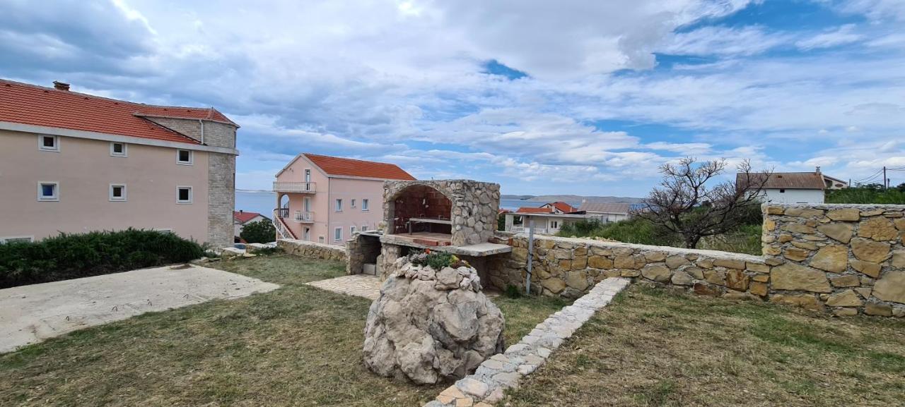 Apartmani Cesar Rtina Kültér fotó