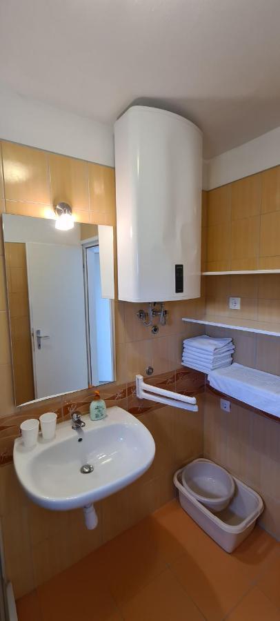 Apartmani Cesar Rtina Kültér fotó
