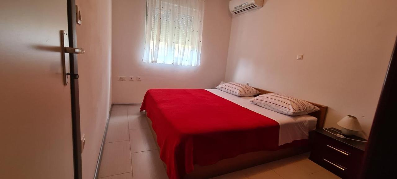 Apartmani Cesar Rtina Kültér fotó