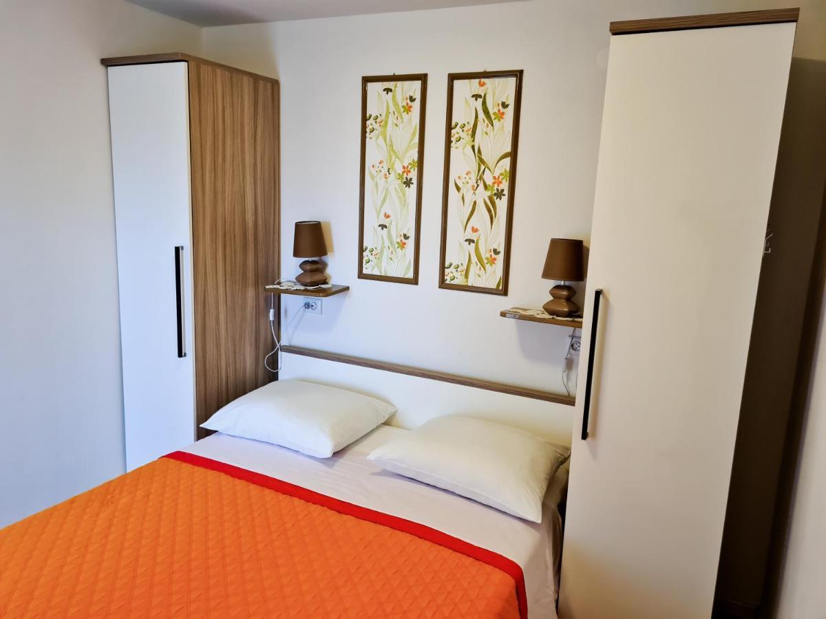 Apartmani Cesar Rtina Kültér fotó