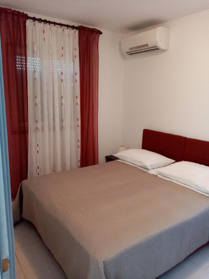 Apartmani Cesar Rtina Kültér fotó