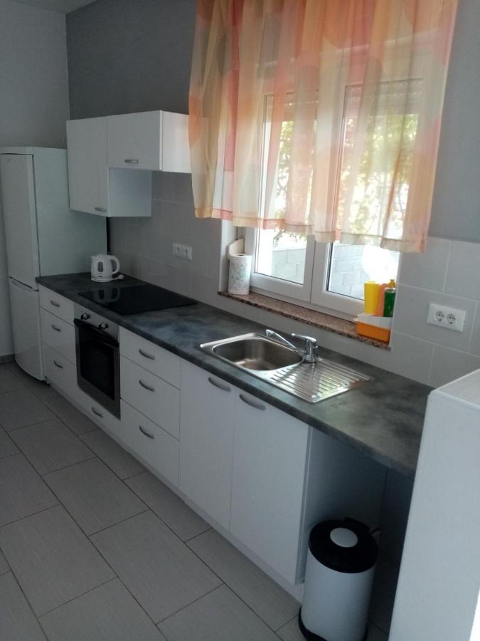 Apartmani Cesar Rtina Kültér fotó