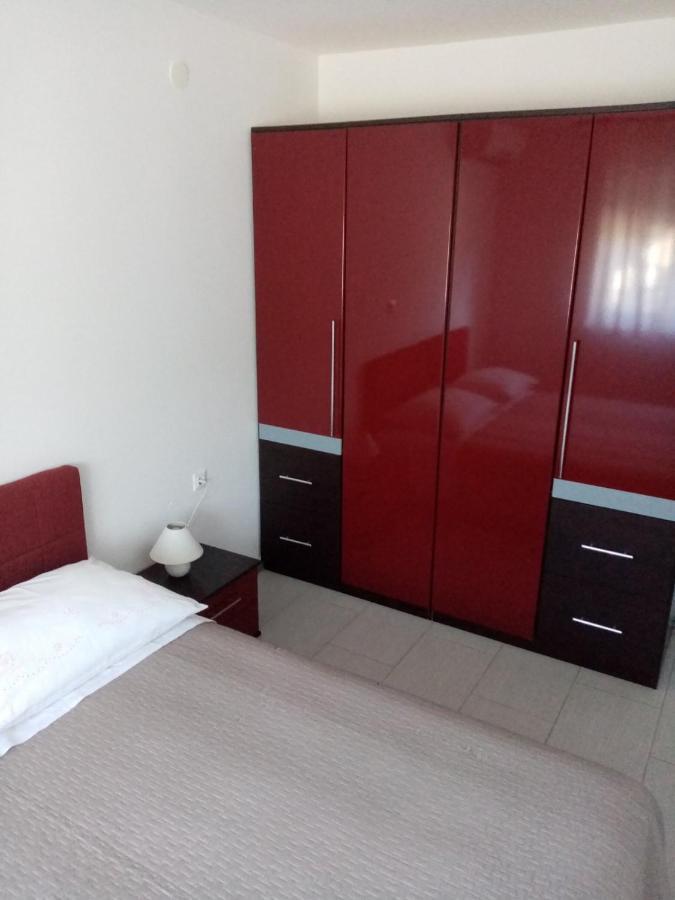 Apartmani Cesar Rtina Kültér fotó